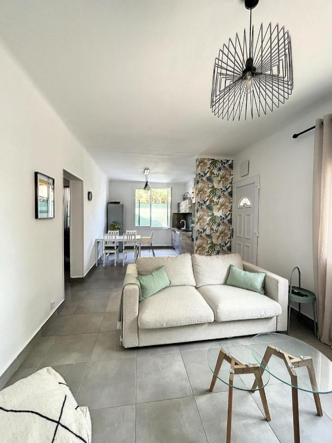 Charmante Maison De Ville Avec Jardin, Terrasse Et Terrain De Petanque Fos-sur-Mer Exterior foto
